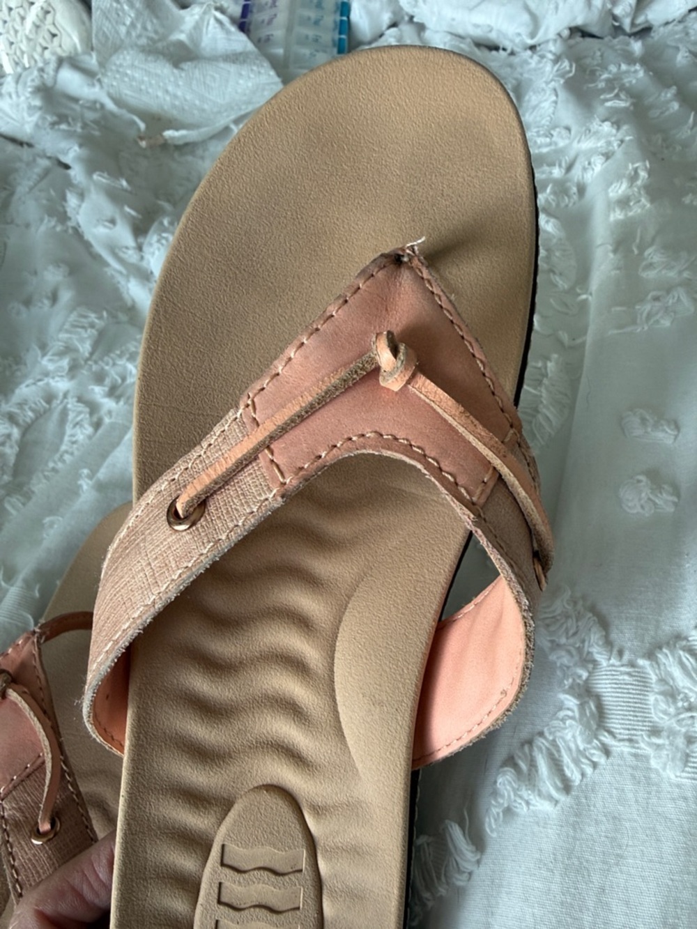 Women’s Peach Leather Thong Sandals - Comfortable Slip-On - Picture 7 of 8
